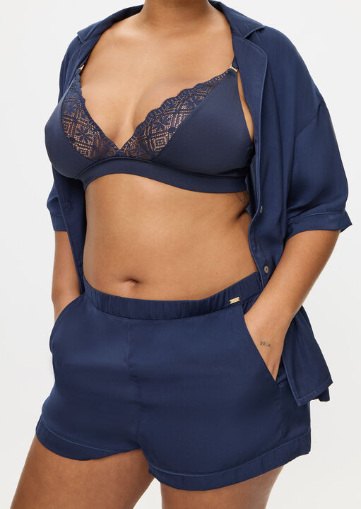 Hattie Short Set image number 8.0