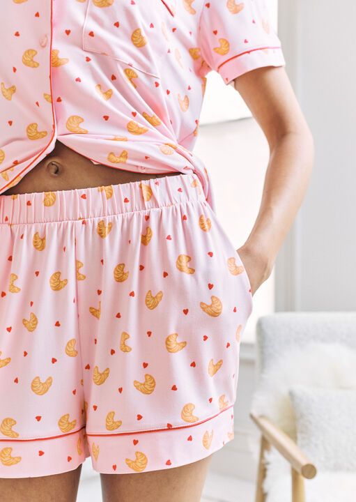 Crossiant Revere Short Sleeve Set image number 3.0