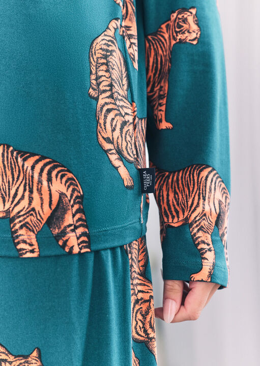 Tiger Print Long Sleeve Set image number 5.0
