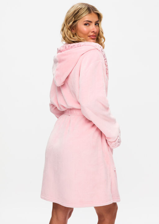 Signature Sparkle Fluffy Robe image number 2.0