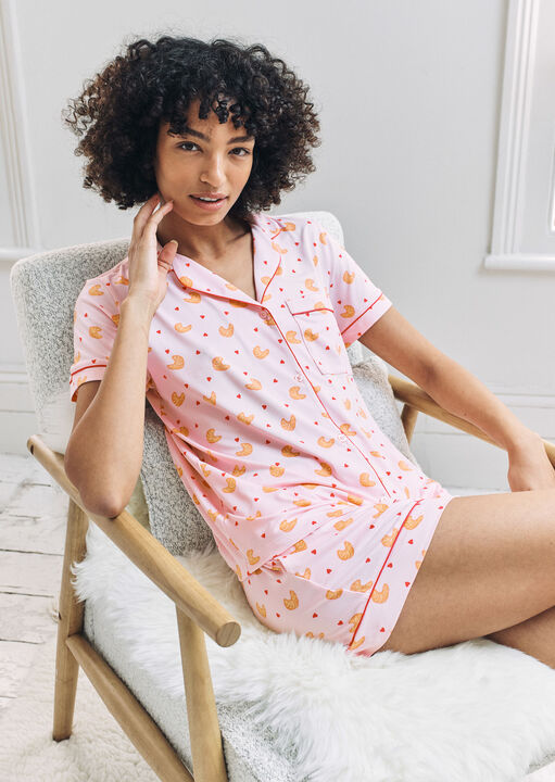 Crossiant Revere Short Sleeve Set image number 4.0