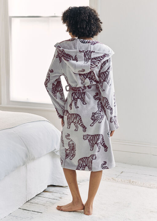 Tiger Robe image number 2.0