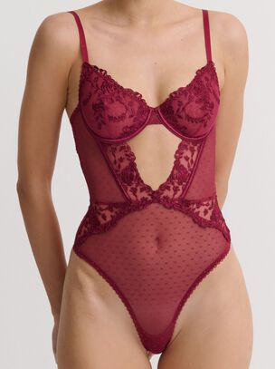 Nicolette Body - Red