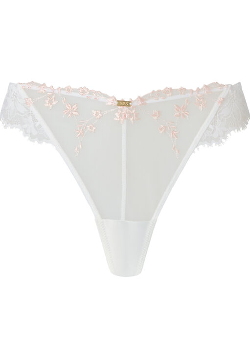 Hallie Thong image number 5.0