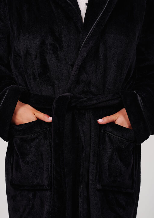 Loungeable Fluffy Maxi Robe image number 4.0