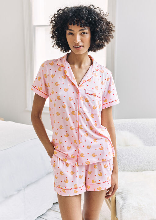 Crossiant Revere Short Sleeve Set image number 0.0