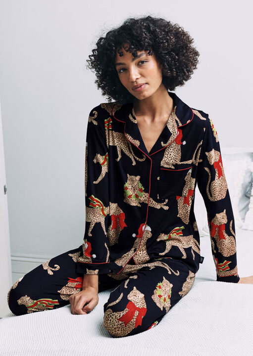 Christmas Leopard Long Sleeve Set image number 4.0