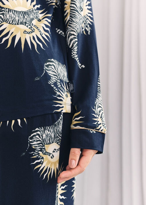 Celestial Zebra Long Sleeve Set image number 6.0