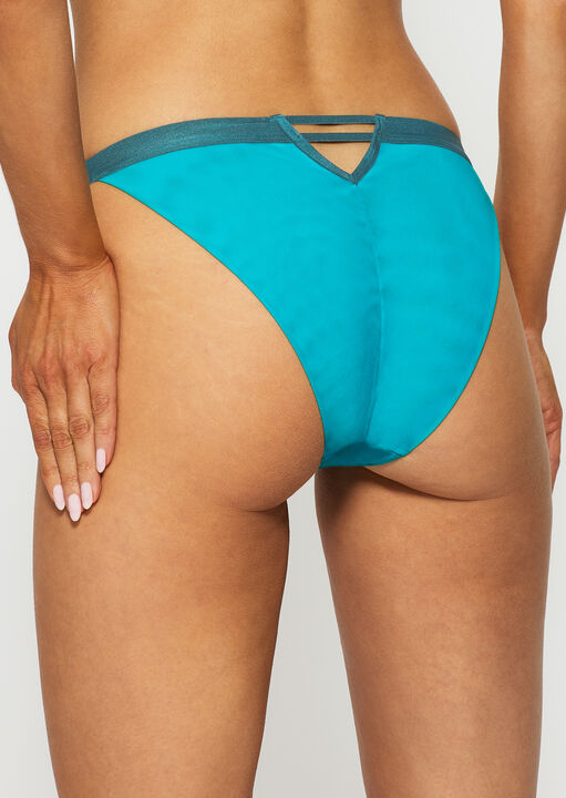 Zadie Brazilian image number 3.0