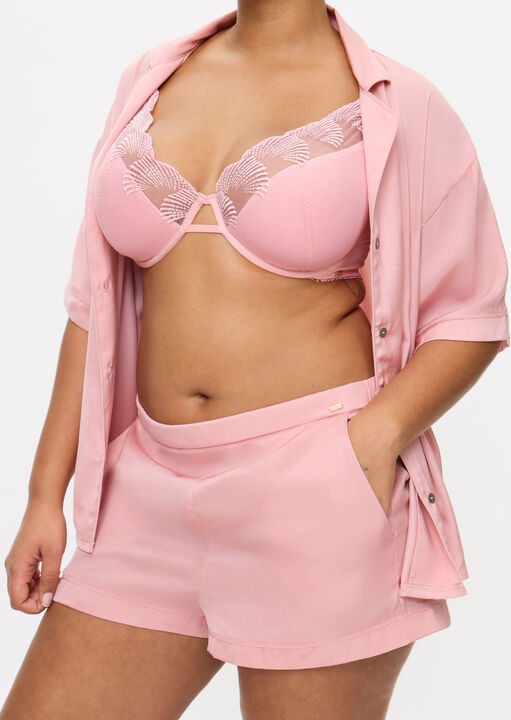 Hattie Short Set image number 8.0