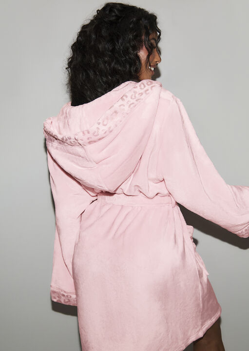 Signature Sparkle Fluffy Robe image number 3.0