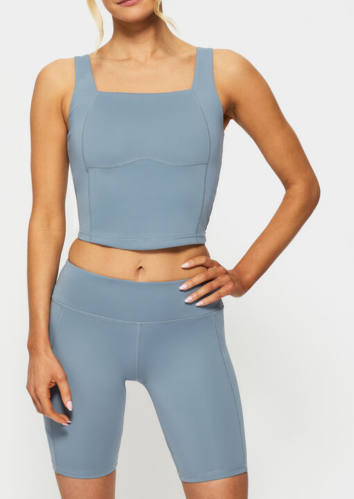 Melanie Vest image number 0.0