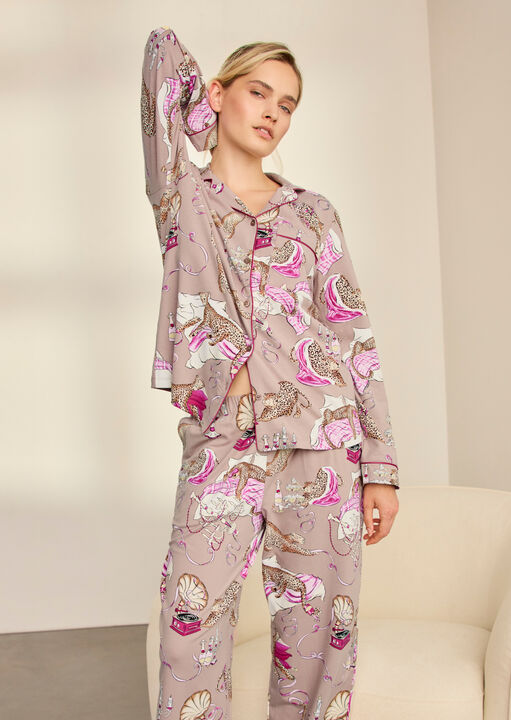 Chelsea Peers Sleeping Leopard Long Sleeve Pyjama Set image number 1.0