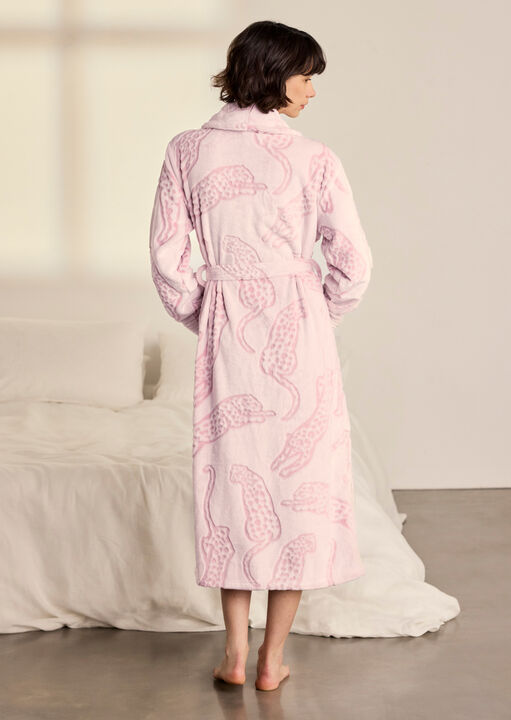 Chelsea Peers Lino Leopard Robe image number 2.0