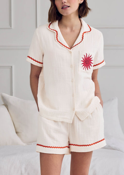 Le Soleil Revere Short Sleeve Set image number 1.0