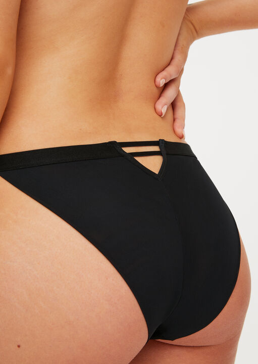 Zadie Brazilian image number 5.0