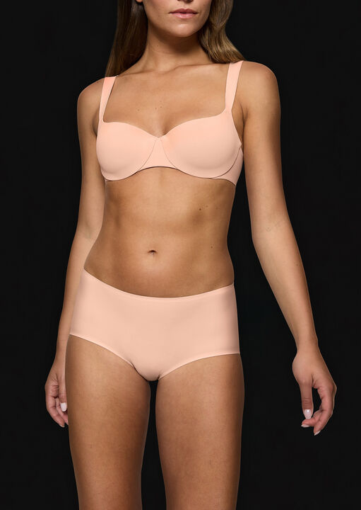Body Make Up Illusion Short  image number 0.0
