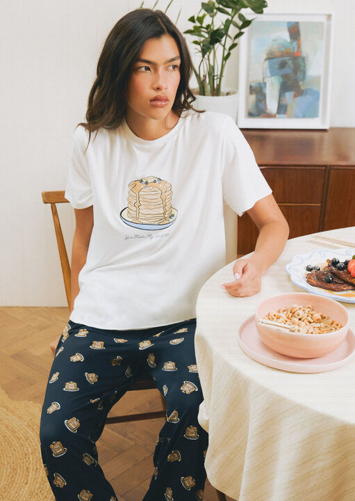 Pancake Stack Cotton Short Sleeve Pyjama Set image number 2.0