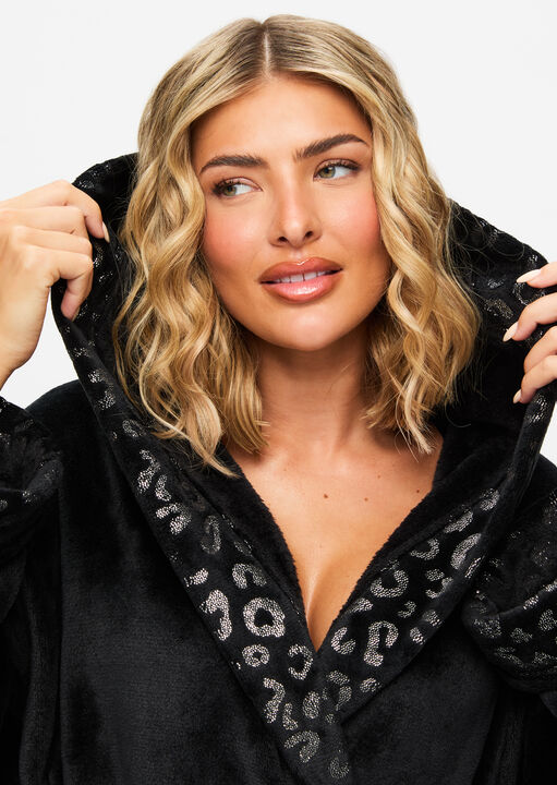Signature Sparkle Fluffy Robe image number 3.0