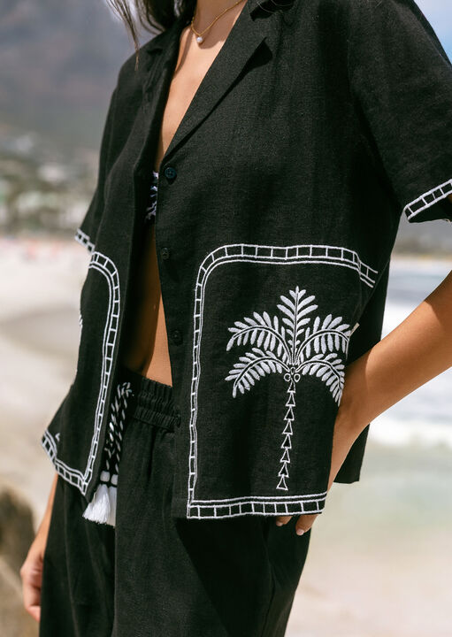 Chelsea Peers Palm Shirt Black image number 1.0