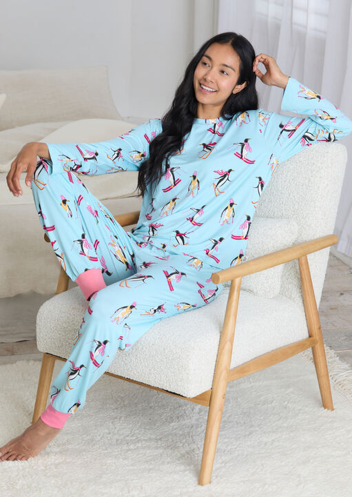 Skiing Penguin  Long Sleeve Set image number 3.0