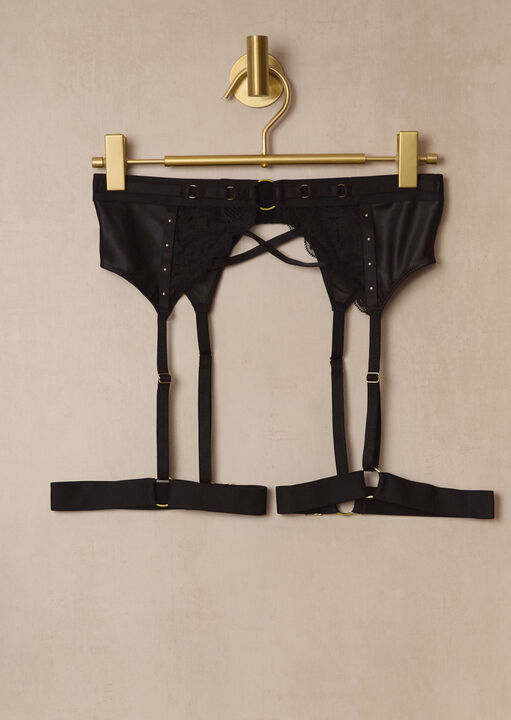Undisputed Suspender Belt image number 4.0