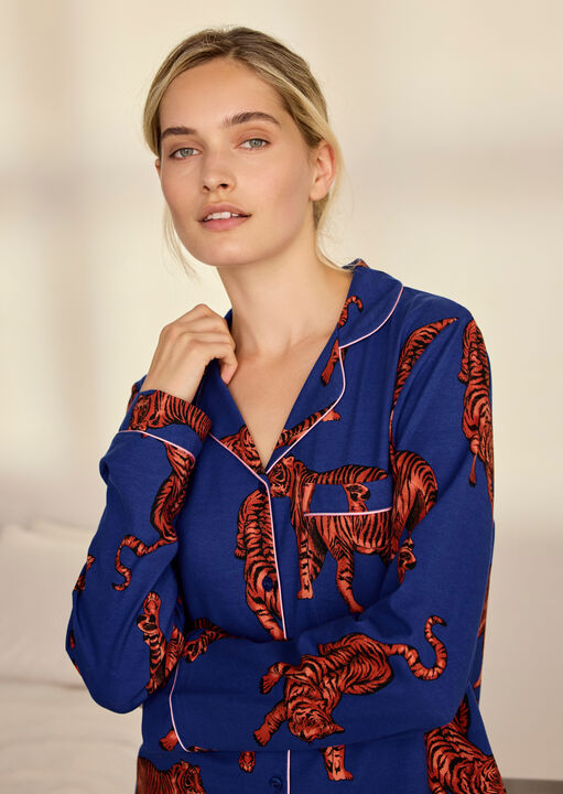 Chelsea Peers Tiger Revere Cotton Long Sleeve Pyjama Set image number 3.0