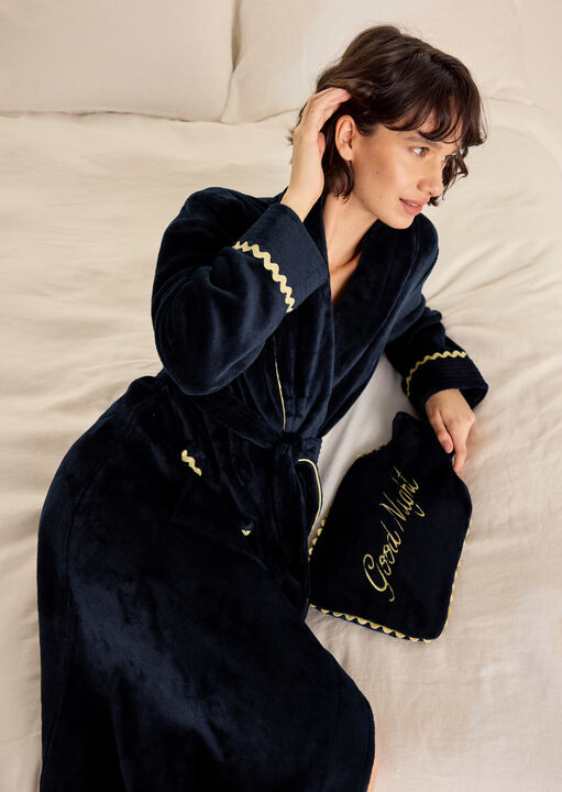 Chelsea Peers Good Night Cotton Embroidered Robe image number 4.0