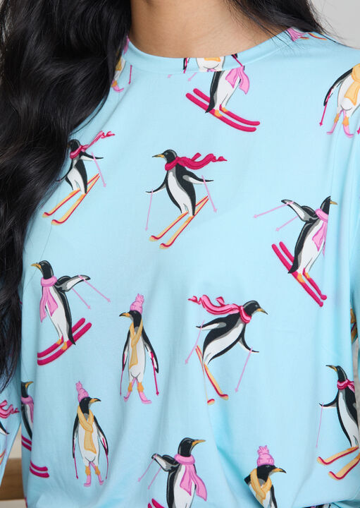 Skiing Penguin  Long Sleeve Set image number 4.0