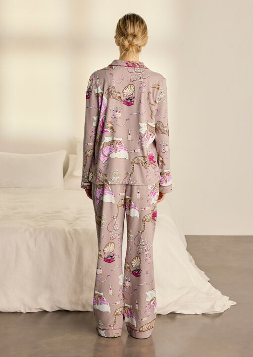 Chelsea Peers Sleeping Leopard Long Sleeve Pyjama Set image number 2.0