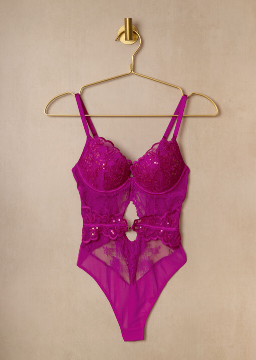 Icon Padded Body image number 3.0