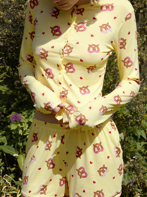 Urban Threads Pretzel Hearts Print Cardi Short Set - Yellow