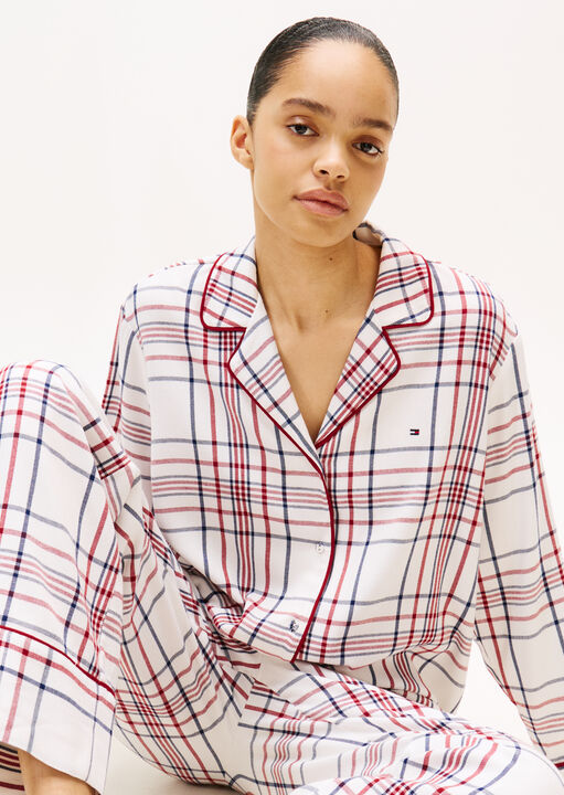 Tommy Hilfiger Burgundy Holiday Flannel Long Sleeve Revere, Xs